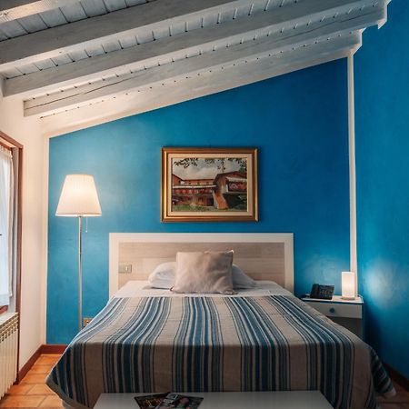 Hotel Colomber การ์โดเน ริเวียรา ภายนอก รูปภาพ