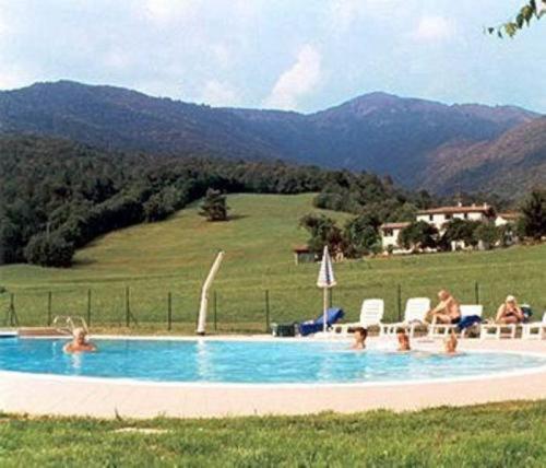 Hotel Colomber การ์โดเน ริเวียรา ภายนอก รูปภาพ