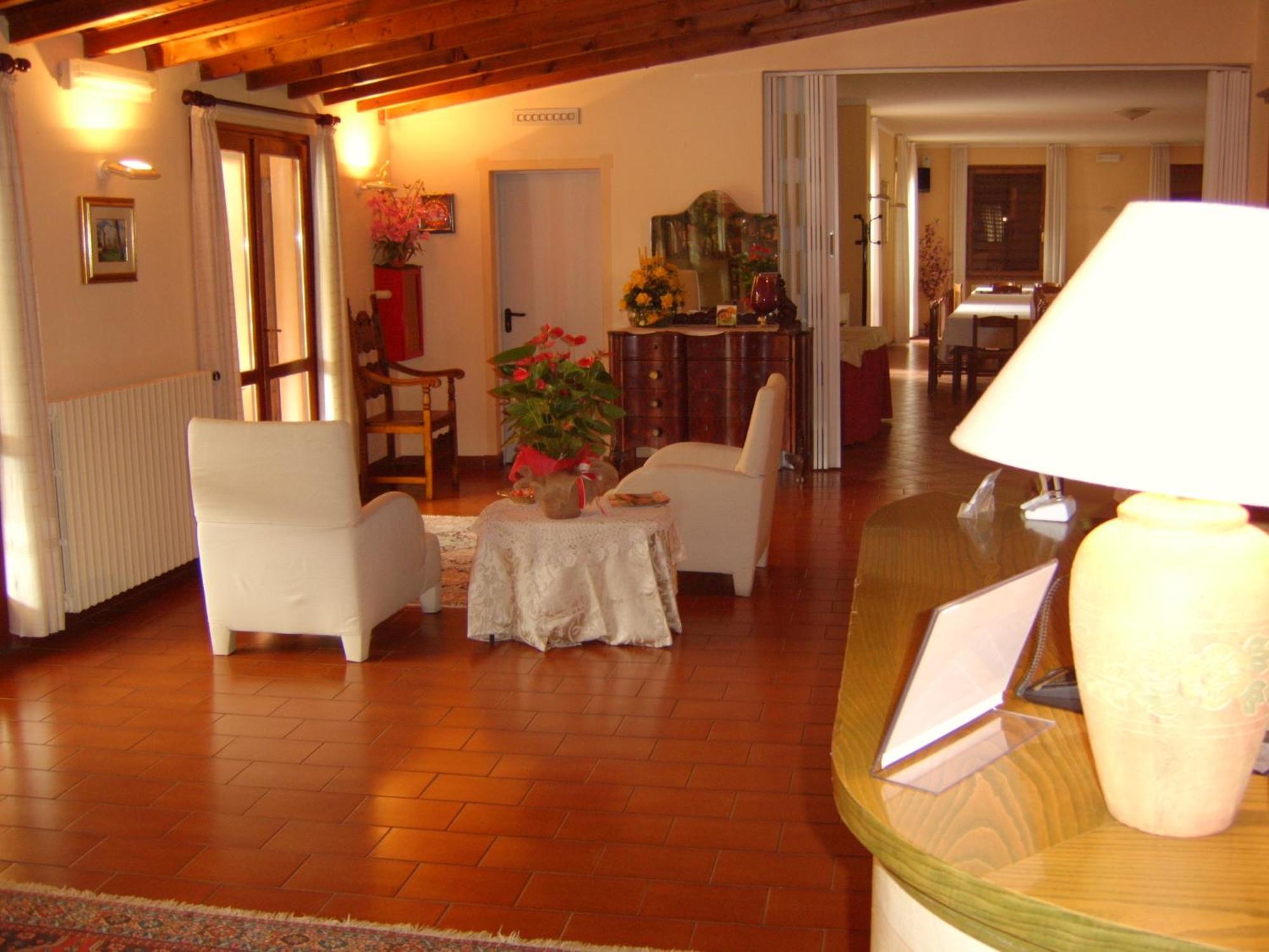 Hotel Colomber การ์โดเน ริเวียรา ภายนอก รูปภาพ