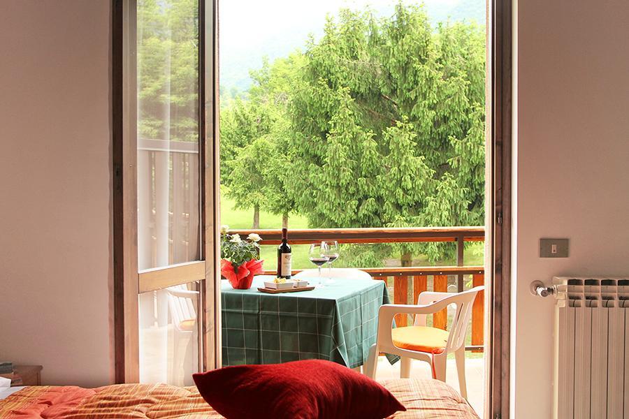 Hotel Colomber การ์โดเน ริเวียรา ภายนอก รูปภาพ